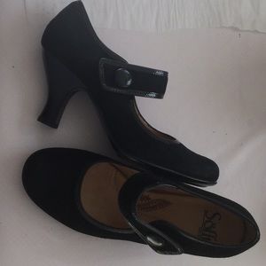 Sofft suede mary janes with 2" stacked heels